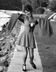 en-australie-elle-profite-du-beau-temps-dans-une-robe-printaniere.jpg