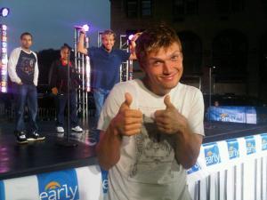 nick_early_show.jpg