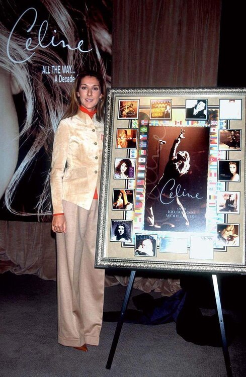 placa comermorativa 100 milhoes albuns 1999.JPG