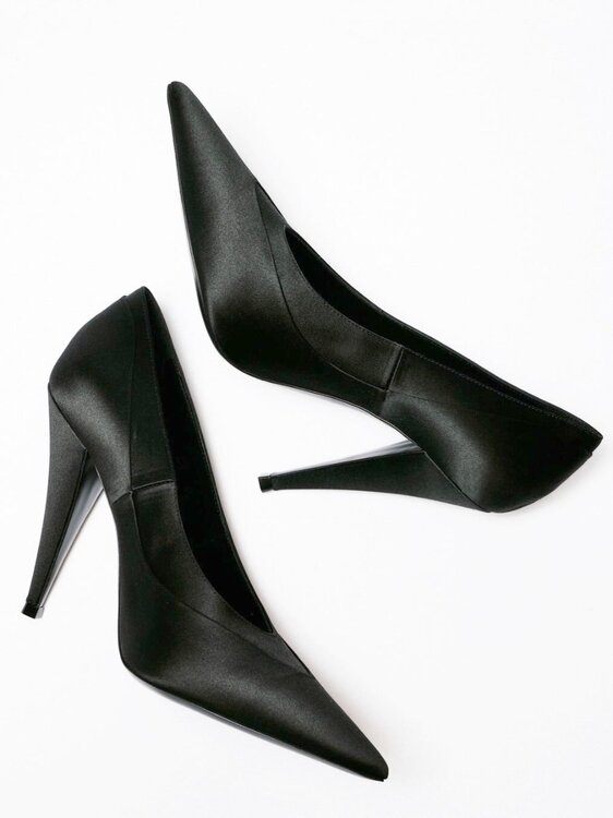 Givenchy Pumps.jpg